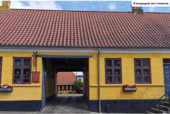 Billede af baggård