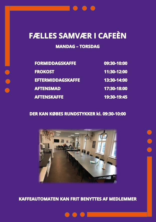 Fælles samvær i cafeen